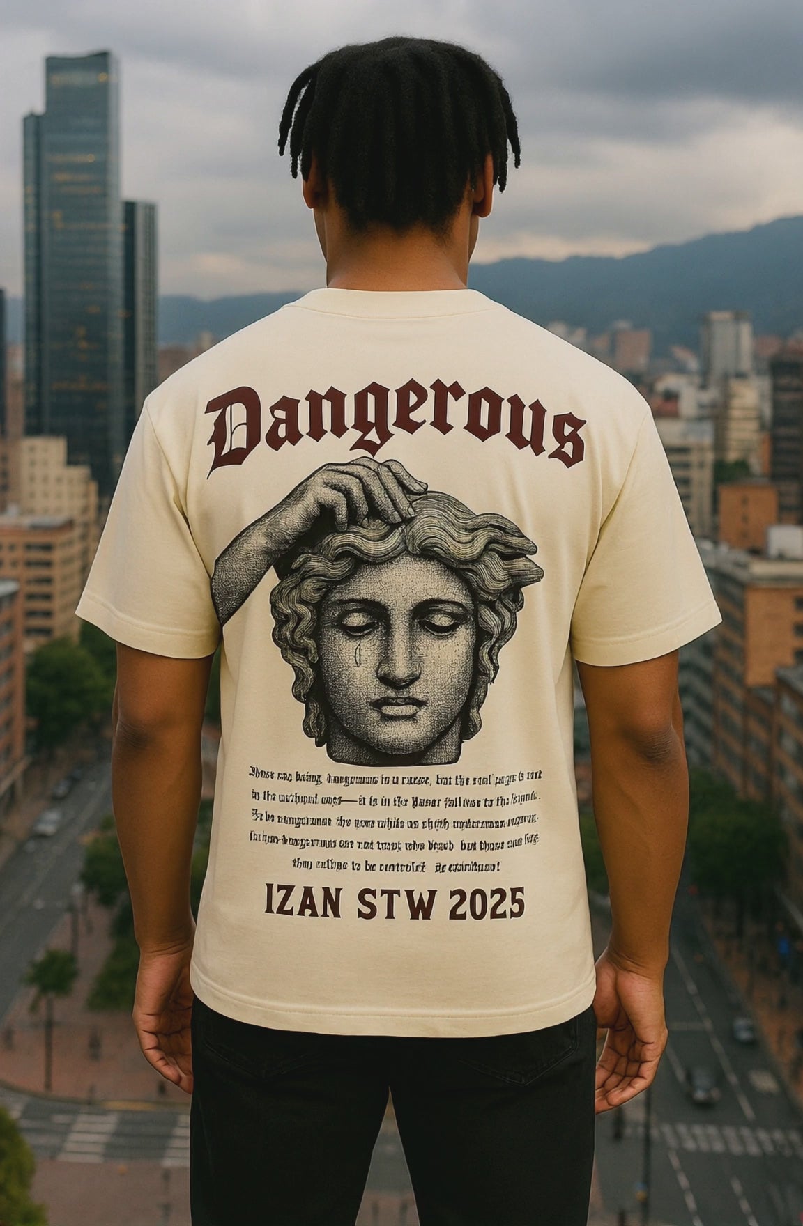 camiseta oversize DANGEROUS